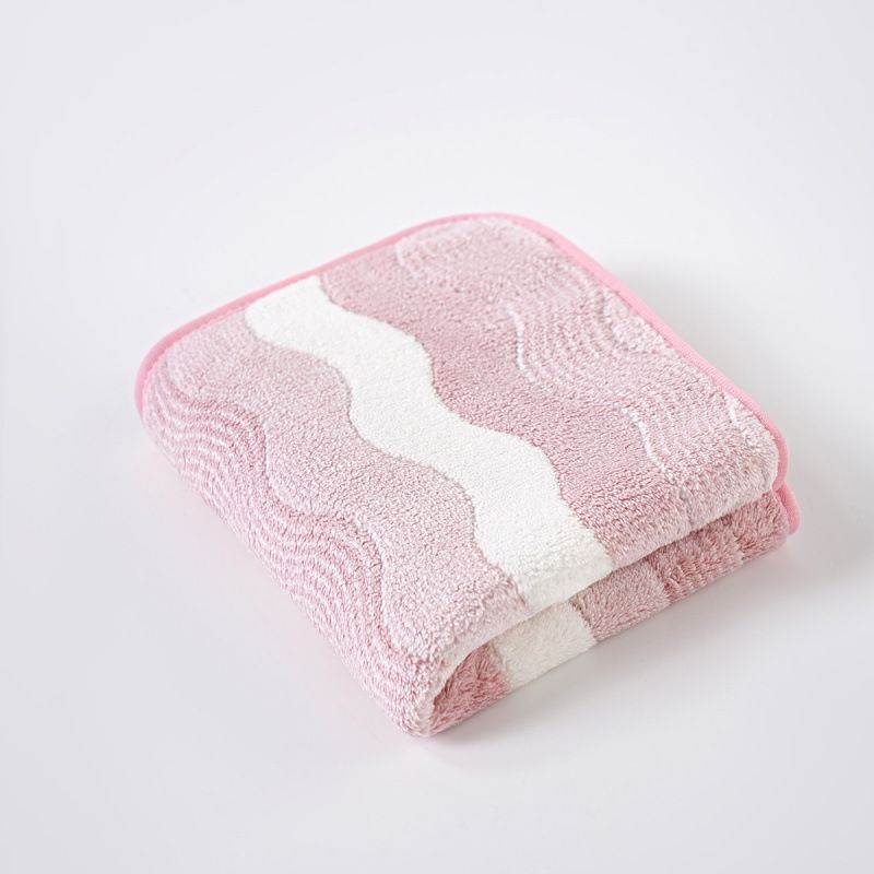 Pink 5-Pack Wave Pattern Towels - Thick Soft Absorbent Face Towels with Bound — image 1