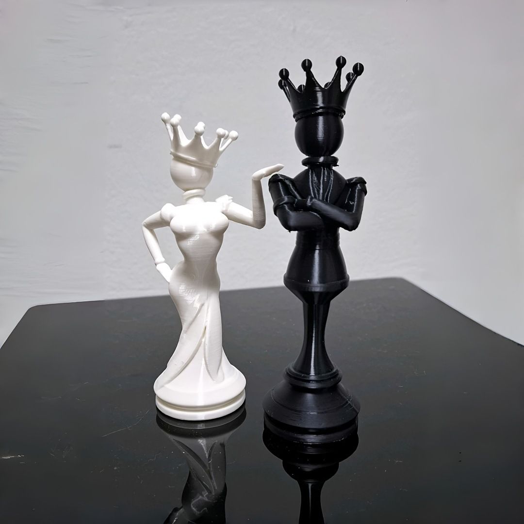 3D Printed Chess King and Queen Figurine Set - Creative Crowned Couple Sculptures view 2