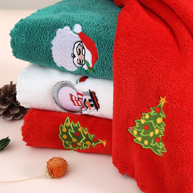 Green 3 Pack Christmas Hand Towels - 35 x 75 cm Green Set view 2