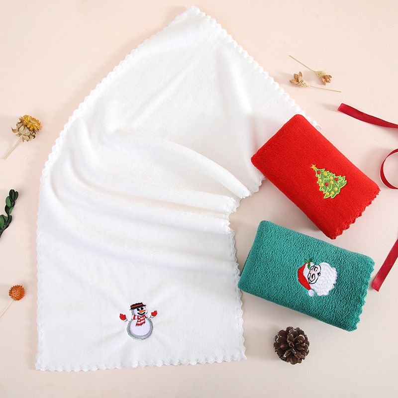 Green 3 Pack Christmas Hand Towels - 35 x 75 cm Green Set view 3
